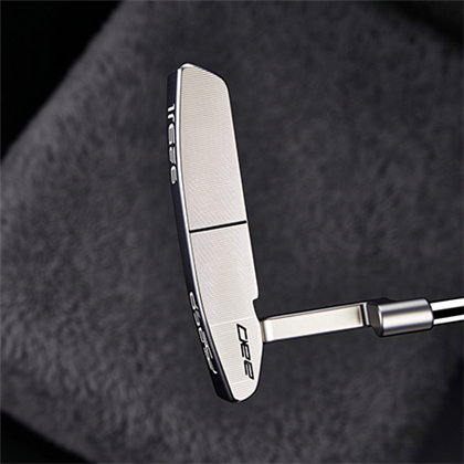 وجه من الفولاذ المقاوم للصدأ المطحون باستخدام الحاسب الآلي لنوادي الجولف تصميم OEM للرجال مضرب الجولف ذو اليد اليمنى